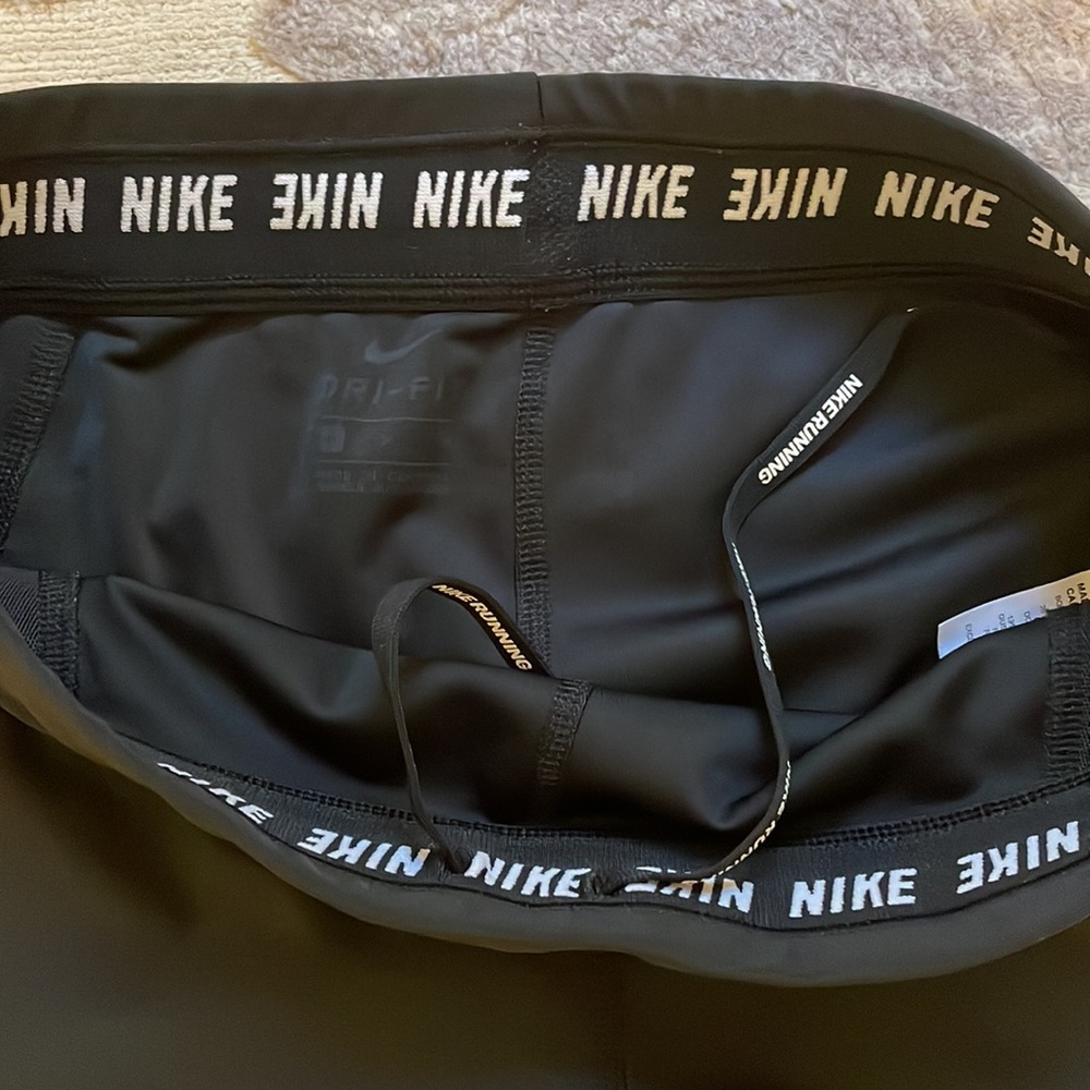 NIKE RUN LEGGING - Picture 2 of 3